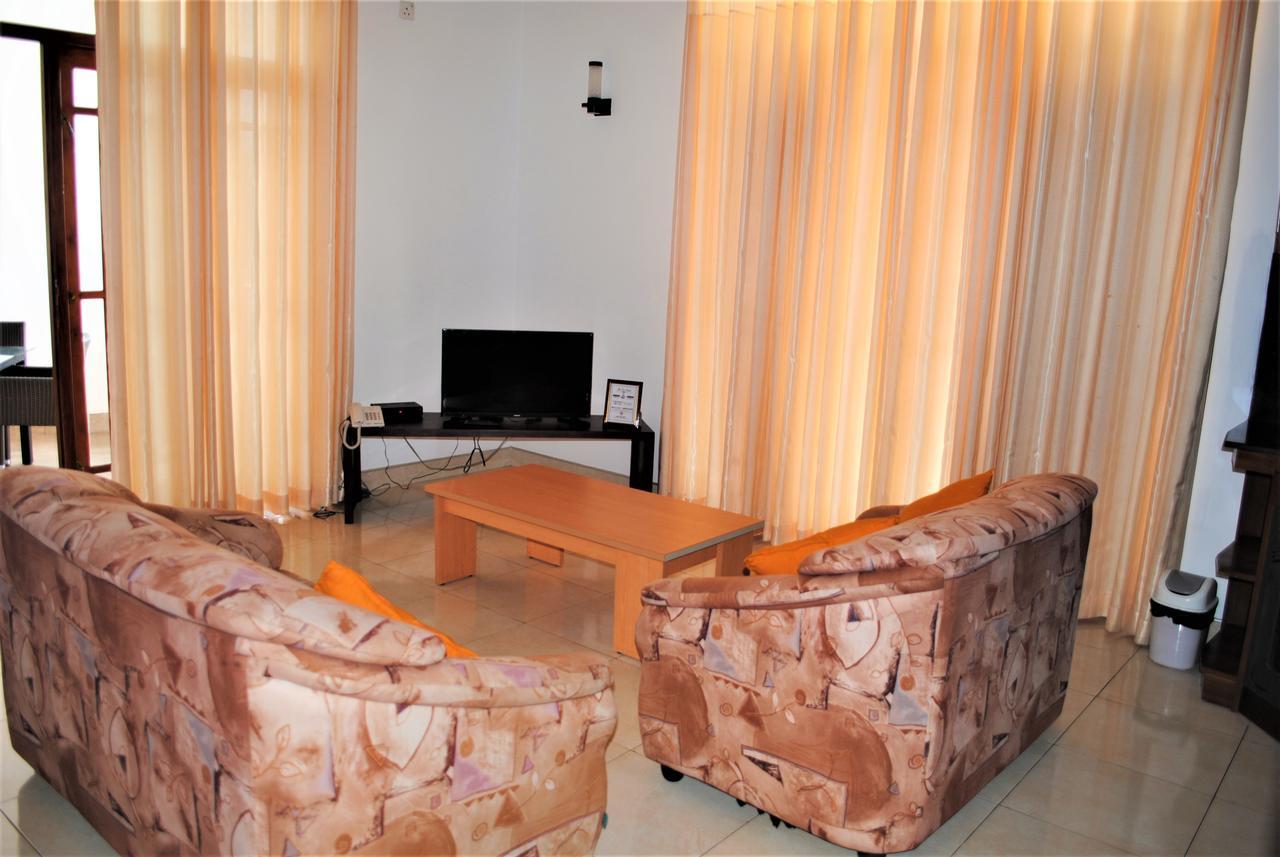 Prego Suites Ettukala ภายนอก รูปภาพ