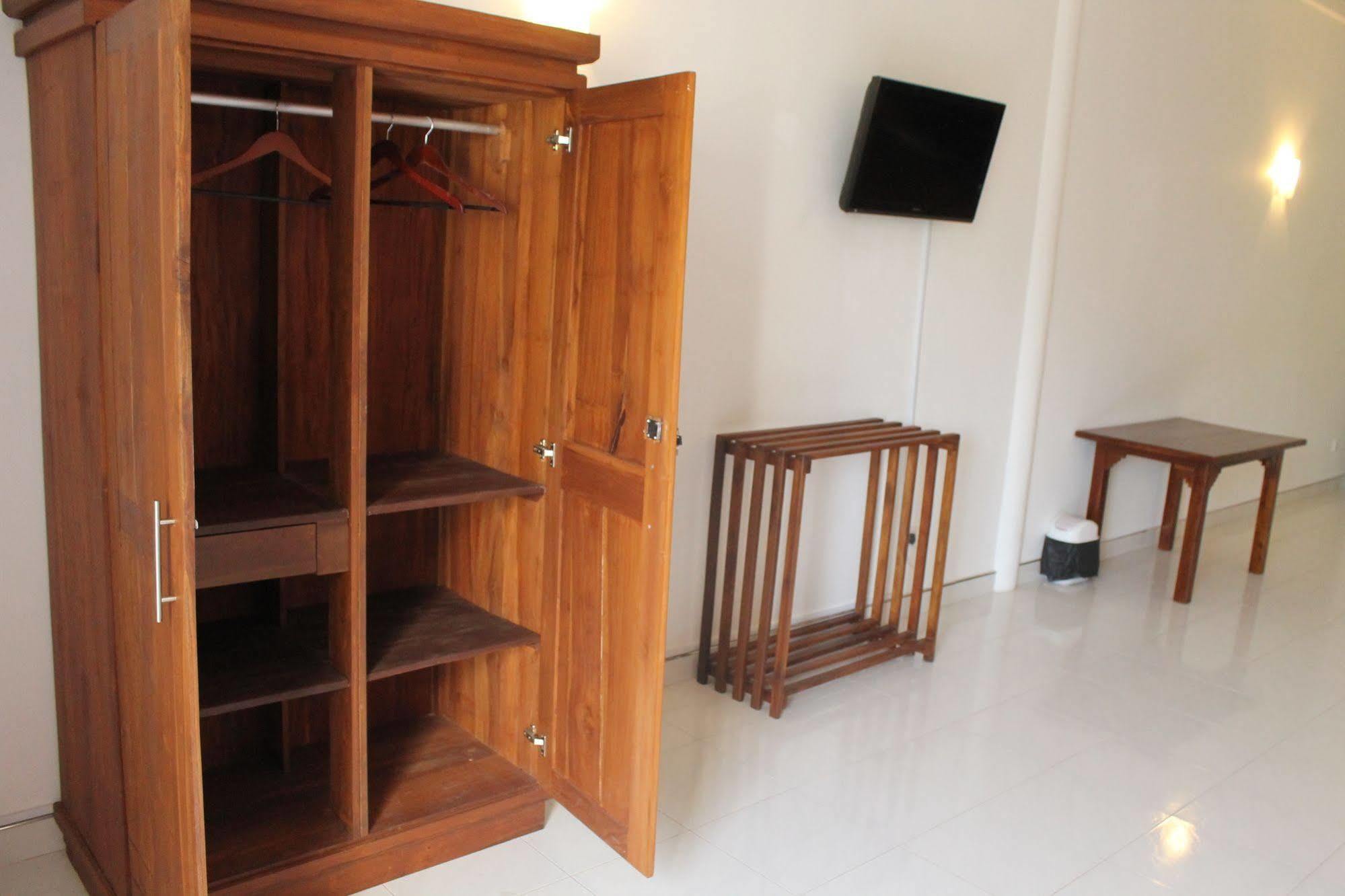 Prego Suites Ettukala ภายนอก รูปภาพ